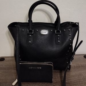 Michael Kors Black studded Shoulder Bag With Wallet